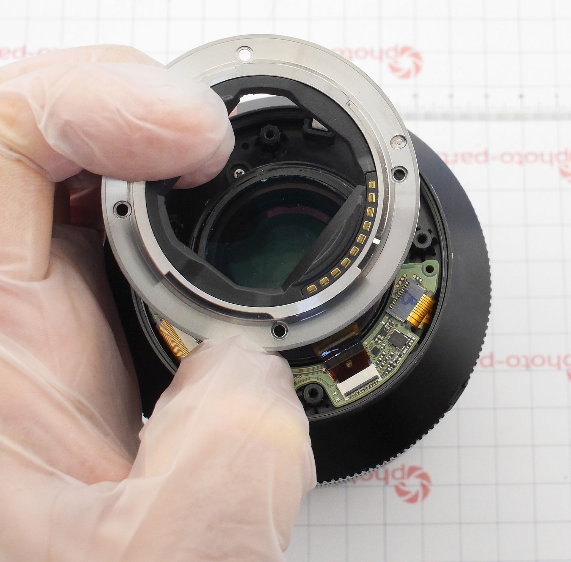 Розбирання і ремонт Sony FE Planar T* 50mm F1.4 ZA